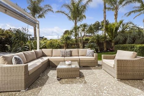 Photo of property in 38 Catalina Crescent, Forrest Hill, Auckland, 0620