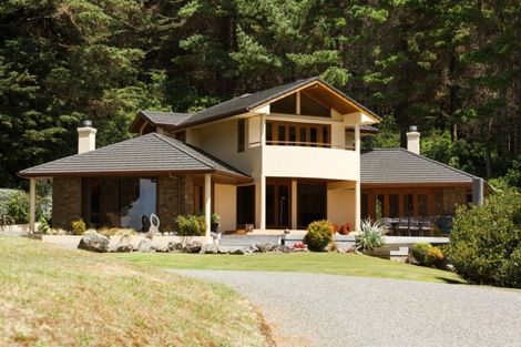 Photo of property in 516 Turitea Road, Turitea, Palmerston North, 4472