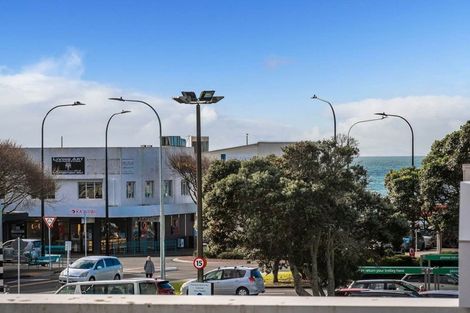 Photo of property in 20 Mina Way, Browns Bay, Auckland, 0630