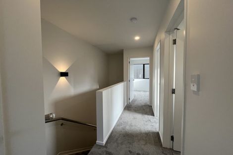 Photo of property in 69 Paetai Lane, Te Atatu Peninsula, Auckland, 0610