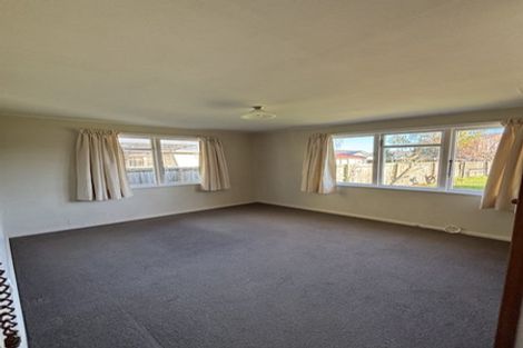 Photo of property in 37 Lambeth Crescent, Redwood, Christchurch, 8051