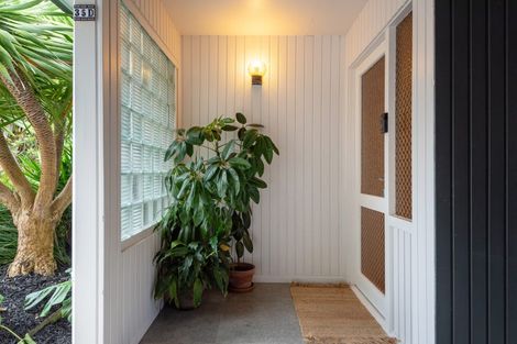 Photo of property in 2/35a Rangatira Road, Beach Haven, Auckland, 0626