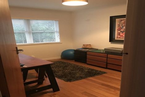 Photo of property in 33 Dakota Avenue, Beach Haven, Auckland, 0626