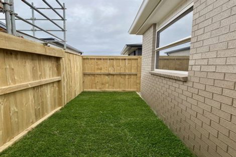 Photo of property in 4 Wharangi Lane, Papamoa, 3118