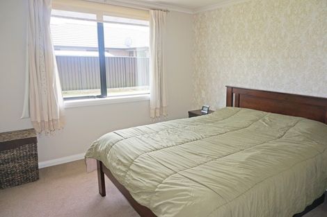 Photo of property in 98 Hoffman Court, Waikiwi, Invercargill, 9810