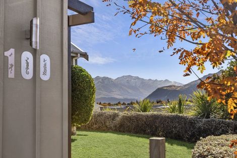 Photo of property in 100 Kings Drive, Wanaka, 9305