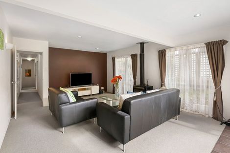 Photo of property in 99a Redoubt Road, Goodwood Heights, Auckland, 2105