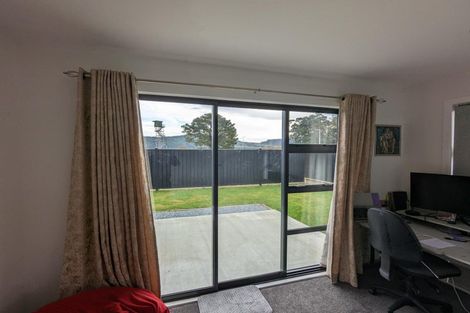 Photo of property in 20 Castletown Street, Wallaceville, Upper Hutt, 5018