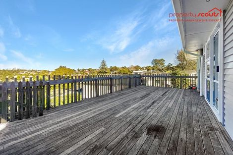 Photo of property in 2/701 East Coast Road, Browns Bay, Auckland, 0630