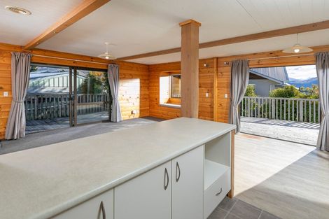 Photo of property in 4 Kings Drive, Wanaka, 9305