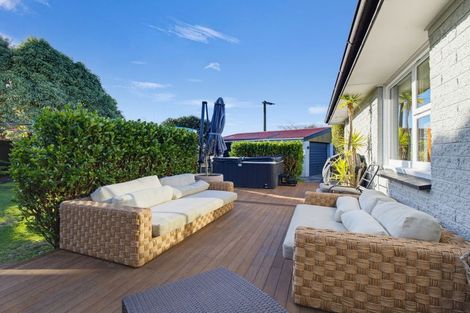Photo of property in 6 Wingate Street, Redwood, Christchurch, 8051