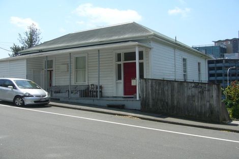 Photo of property in 2/25 Clifton Terrace, Kelburn, Wellington, 6012