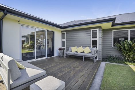 Photo of property in 18 Rawiri Drive, Bell Block, New Plymouth, 4312