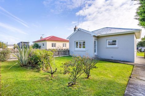 Photo of property in 12 Mccaughan Street, Browns, Winton, 9781
