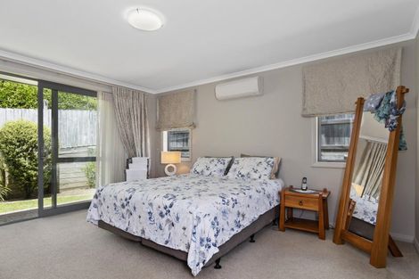 Photo of property in 16 Tranquil Grove, Omokoroa, 3114