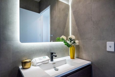 Photo of property in 18 Mina Way, Browns Bay, Auckland, 0630