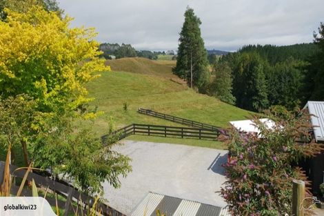 Photo of property in 63 Tuhingamata Road, Oruanui, Taupo, 3384