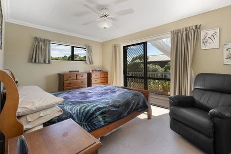 Photo of property in 18 Shera Street, Acacia Bay, Taupo, 3330
