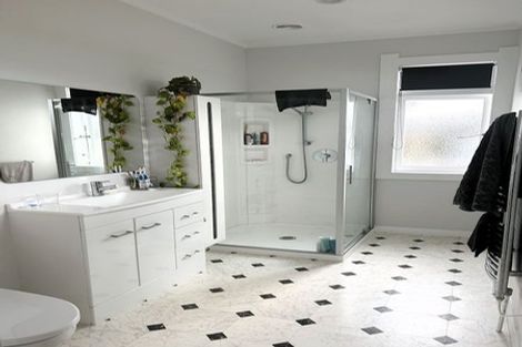 Photo of property in 28 Burns Street, Leamington, Cambridge, 3432