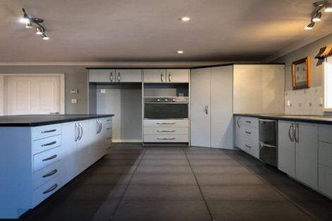 Photo of property in 65 Peter Hall Drive, Kelvin Grove, Palmerston North, 4414