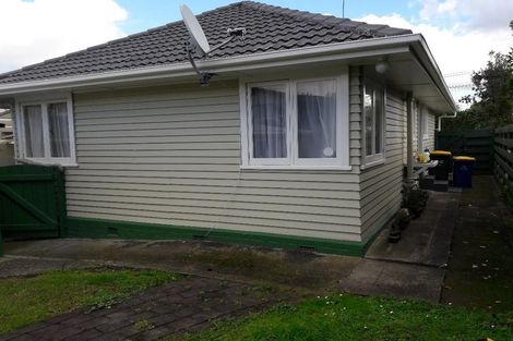 Photo of property in 39 Titoki Street, Te Atatu Peninsula, Auckland, 0610