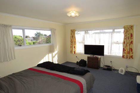 Photo of property in 425 Avonhead Road, Avonhead, Christchurch, 8042
