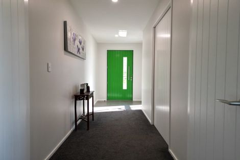 Photo of property in 52 Highlands Drive, Waipawa, 4210