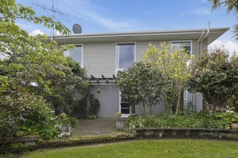 Photo of property in 53 Oakleigh Street, Maungaraki, Lower Hutt, 5010