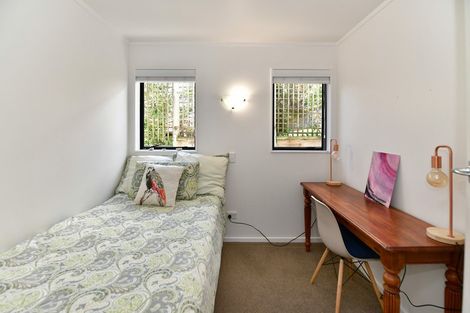 Photo of property in 47 De Luen Avenue, Tindalls Beach, Whangaparaoa, 0930