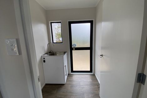 Photo of property in 3 Lowell Place, Massey, Auckland, 0614