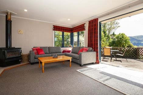 Photo of property in 5 Barling Street, Macandrew Bay, Dunedin, 9014