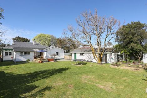 Photo of property in 427 Featherston Street, Palmerston North, 4414