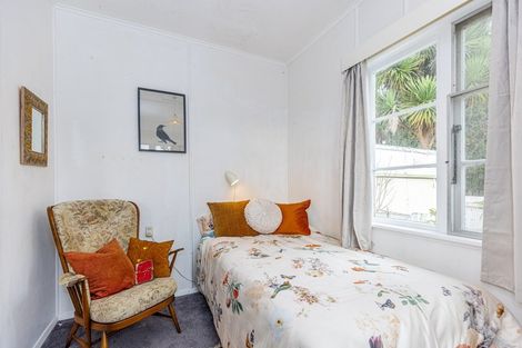 Photo of property in 16 Clapham Place, Whanganui East, Whanganui, 4500