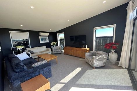 Photo of property in 2 Franks Way, Papamoa Beach, Papamoa, 3118