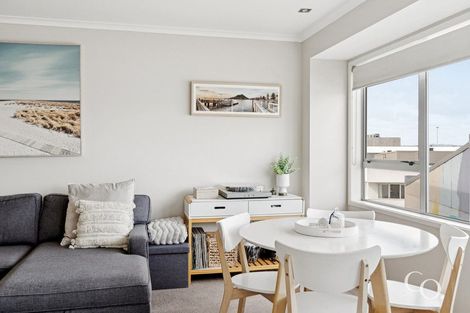 Photo of property in Algarve Apartments, 213/332 Maunganui Road, Mount Maunganui, 3116