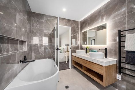 Photo of property in 8 Lumber Rise, Swanson, Auckland, 0614