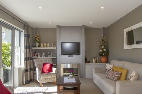 Photo of property in 5a Dovedale Avenue, Ilam, Christchurch, 8041