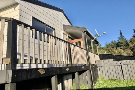 Photo of property in 15 Fenchurch Grove, Stokes Valley, Lower Hutt, 5019