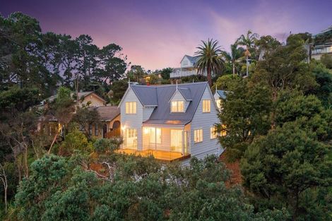 Photo of property in 27 Telstar Place, Beach Haven, Auckland, 0626