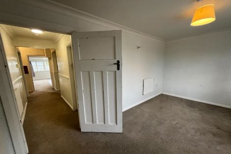 Photo of property in 88 Queenwood Road, Levin, 5510