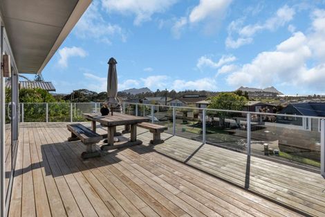 Photo of property in 16 Seaview Road, Ruakaka, 0116