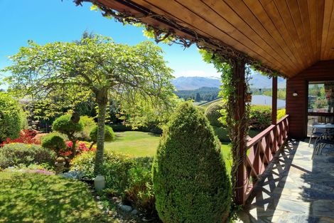 Photo of property in 5 Burnett Place, Lake Tekapo, 7999