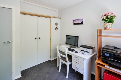 Photo of property in 22 Rintoul Grove, Stokes Valley, Lower Hutt, 5019