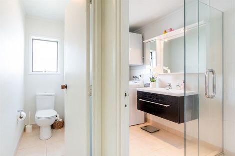 Photo of property in 2/23 Nile Road, Milford, Auckland, 0620