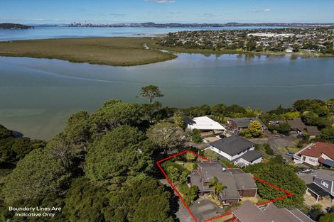 Photo of property in 199 West Harbour Drive, West Harbour, Auckland, 0618