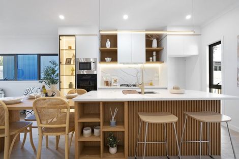 Photo of property in 69b Chivalry Road, Glenfield, Auckland, 0629