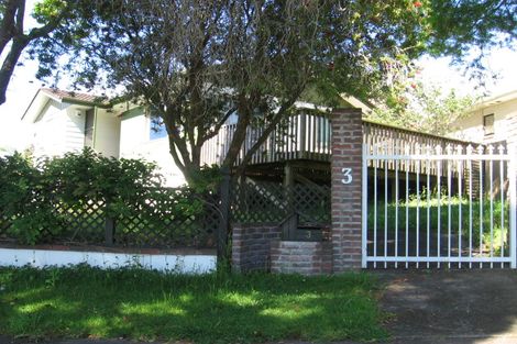 Photo of property in 3 Lendenfeld Drive, Papatoetoe, Auckland, 2025