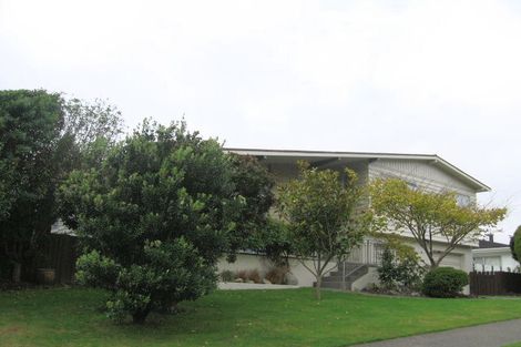 Photo of property in 86 Oriel Avenue, Tawa, Wellington, 5028