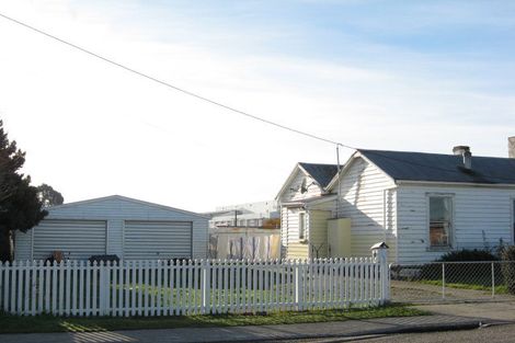 Photo of property in 2 Bangor Street, Mataura, 9712