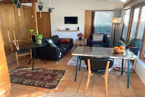 Photo of property in 9 Regent Street, Newtown, Wellington, 6021